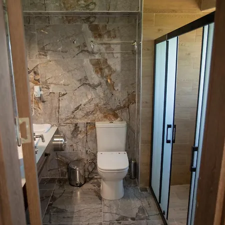 ホテル E87 Highway