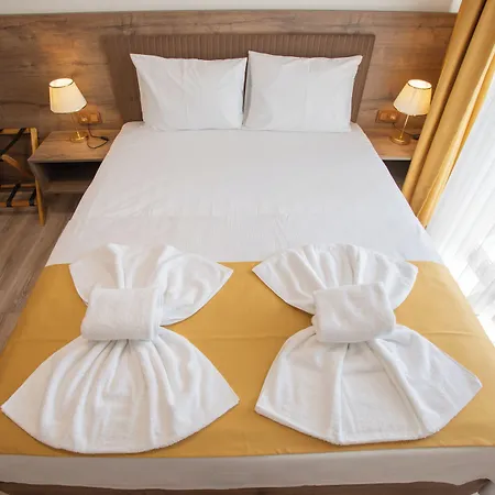 ホテル E87 Highway *