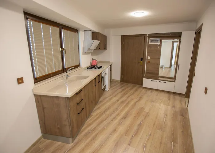 E87 Highway 酒店 Ören