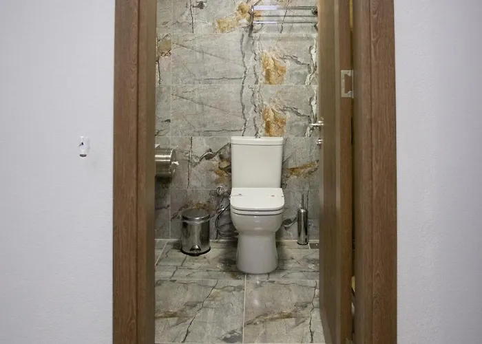 E87 Highway 酒店 *