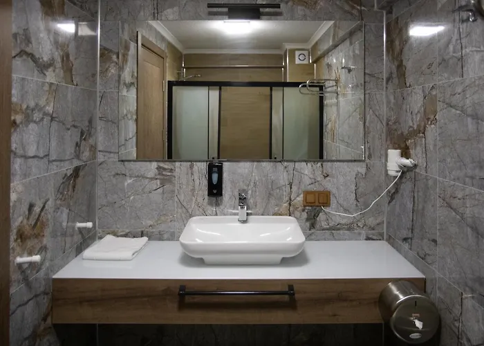 E87 Highway 酒店 Ören